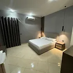 Kaloshi Hotel 4*