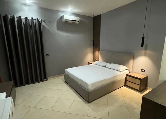 Kaloshi Hotel 4*