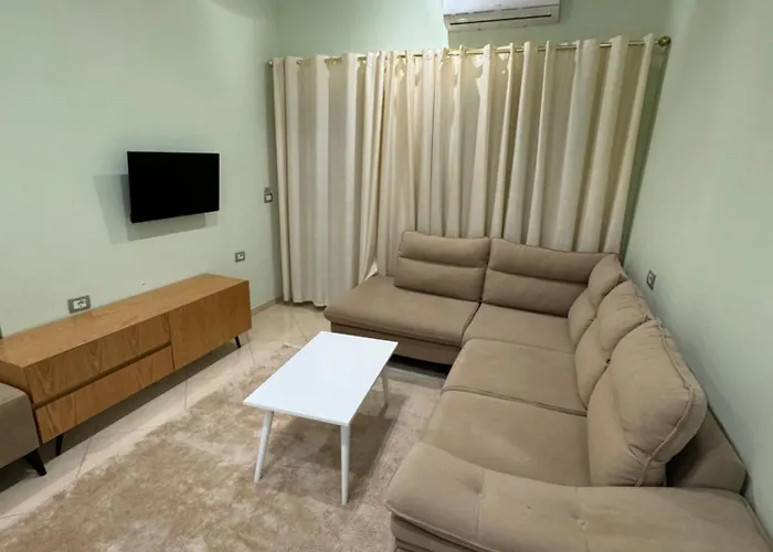 Hotel Kaloshi 4*